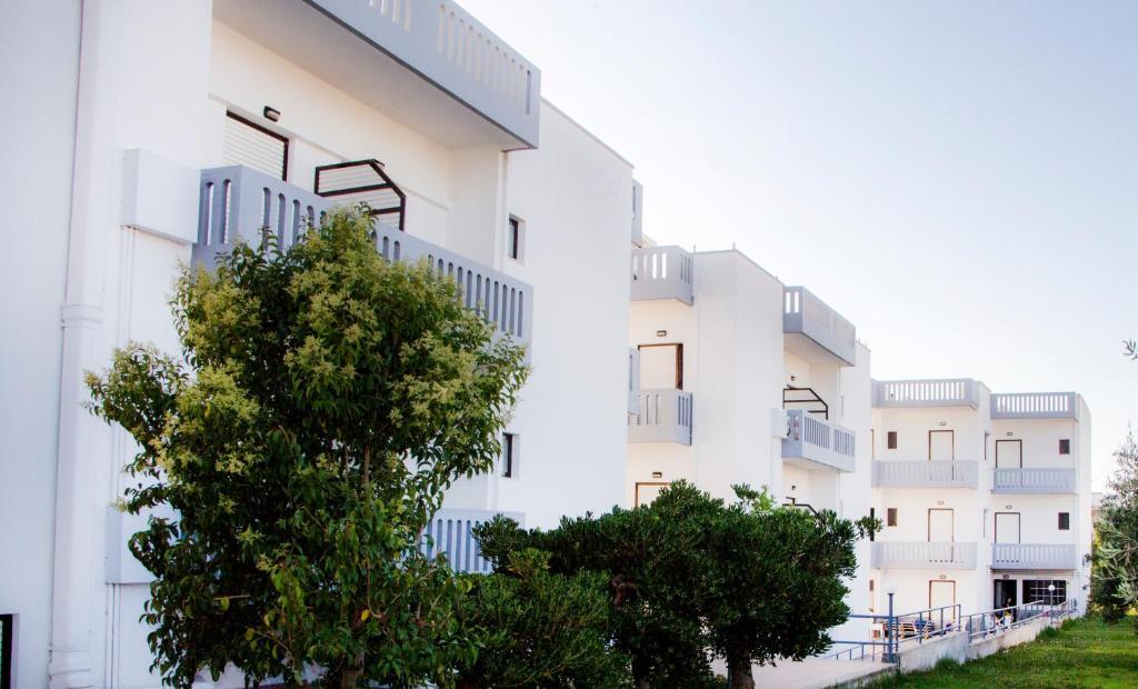 Popi Hotel Apartments Agia Marina  ภายนอก รูปภาพ