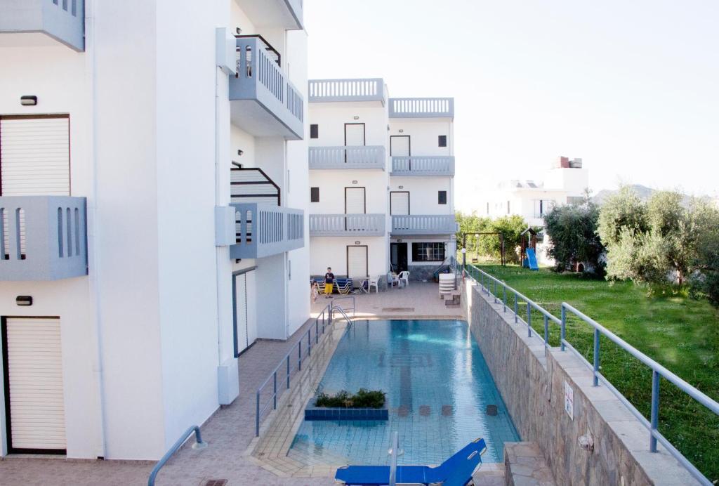Popi Hotel Apartments Agia Marina  ภายนอก รูปภาพ