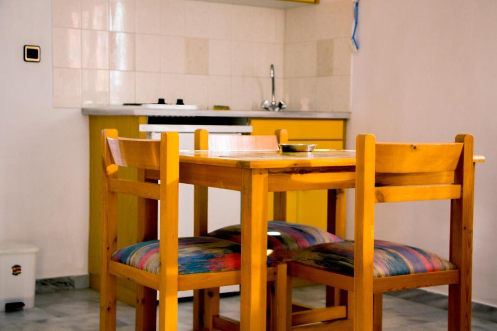 Popi Hotel Apartments Agia Marina  ภายนอก รูปภาพ